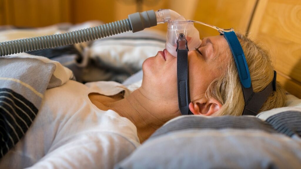 Protecting CPAP Mask and Hose from CPAP Rainout